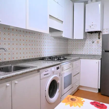 N263 - Numana, Delizioso Cielo-terra In Centro Storico * נומאנה