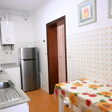 N263 - Numana, Delizioso Cielo-terra In Centro Storico Apartment