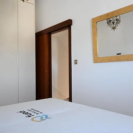 N263 - Numana, Delizioso Cielo-terra In Centro Storico Numana